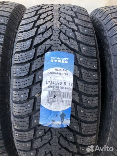 Nokian Tyres Hakkapeliitta R 315/70 R17