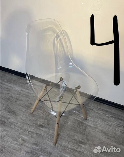 Стул прозрачный