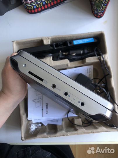 Портативный DVD-плеер philips PD9060