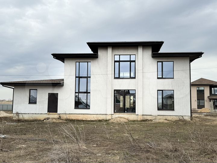 Дом 350 м² на участке 10 сот.