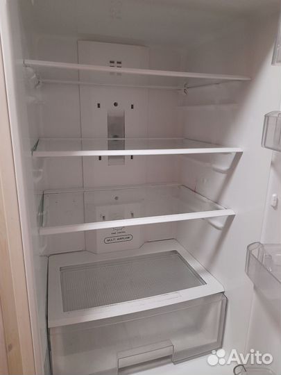 Холодильник LG Total No Frost