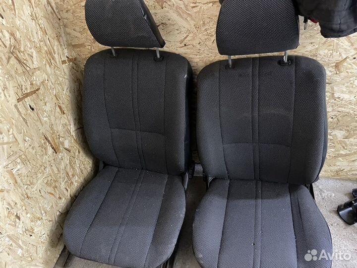 Передние сиденья 2104/2107
