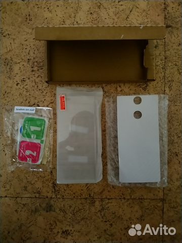Продаю бронестекло и плёнку,Sony Xa2