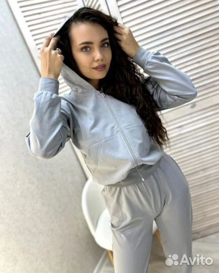 Спортивный костюм