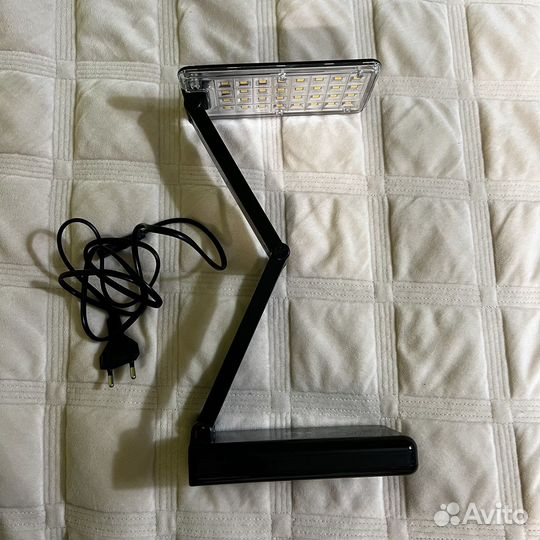 Лампа настольная беспроводная