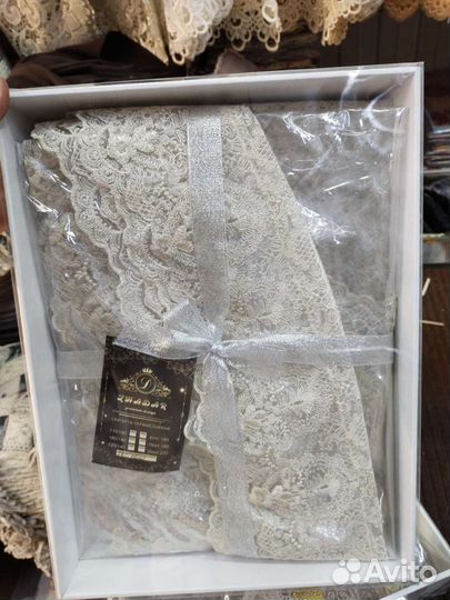 Силиконовая скатерть с кружевом