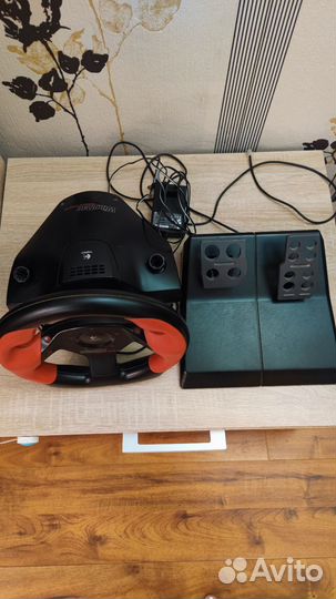 Игровой руль logitech