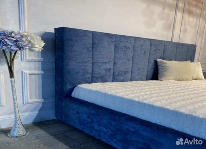 Кровать с механизмом