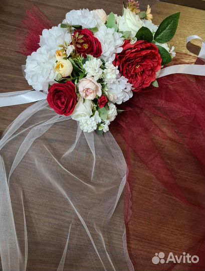 Свадебное украшение на автомобиль или для стола