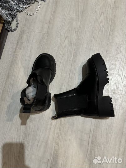 Ботинки челси женские