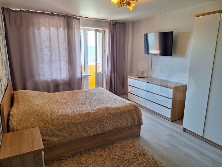 1-к. квартира, 42 м², 8/9 эт.