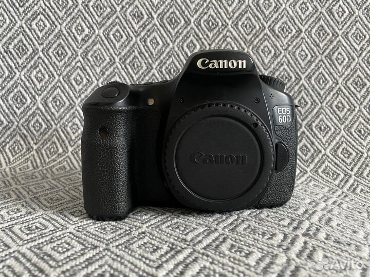 Зеркальный фотоаппарат canon 60d