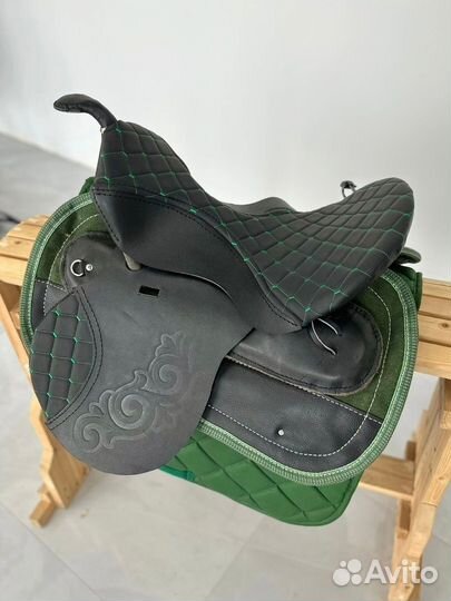Седло для лошади