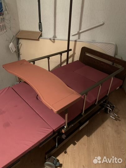 Медицинская кровать для лежачих больных DB-11A