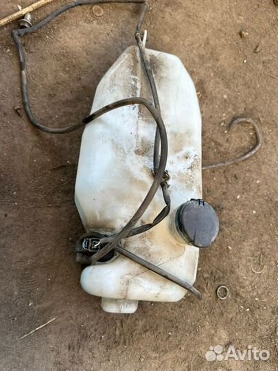 Бачок омывателя Renault Sandero 2