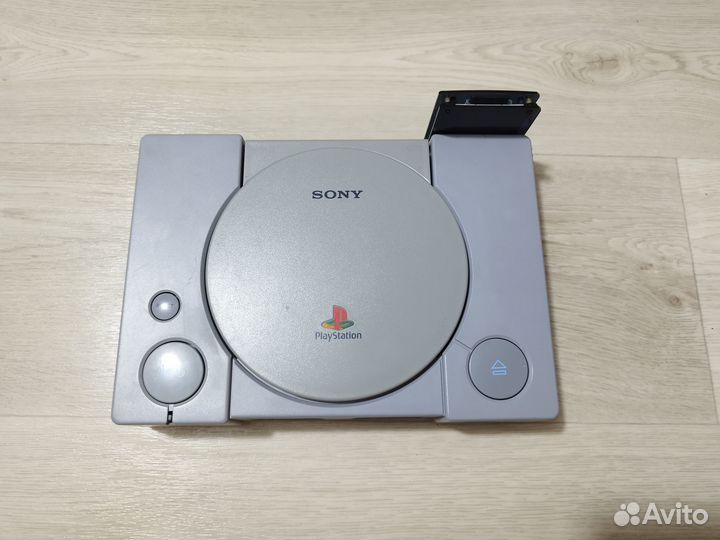 Playstation 1 с psio + карта памяти 16 Ггб
