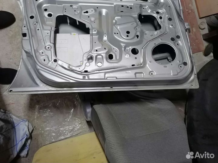 Дверь передняя левая nissan almera