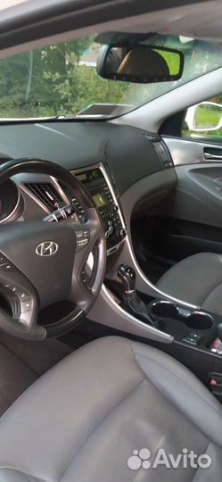 Hyundai Sonata, 2012