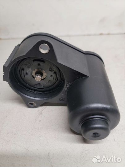 Мотор заднего суппорта VW Passat B6