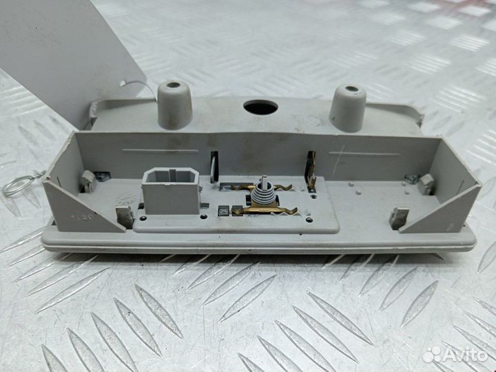 Фонарь салона (плафон) Skoda Rapid 2015 6L0947105A