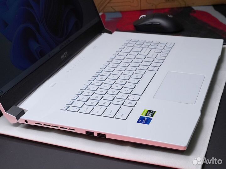 Ноутбук MSI Sword 17 A11UD RTX 3050Ti / i7-11800H