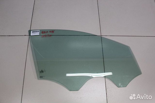 Стекло двери передней правой Volkswagen Polo 2009