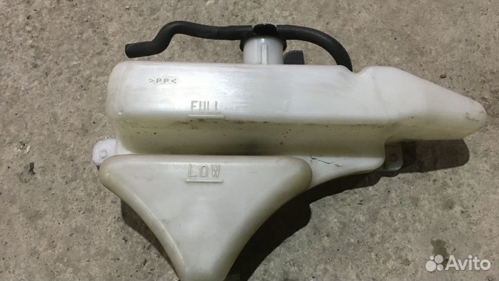 Расширительный бачок Mazda 6 1