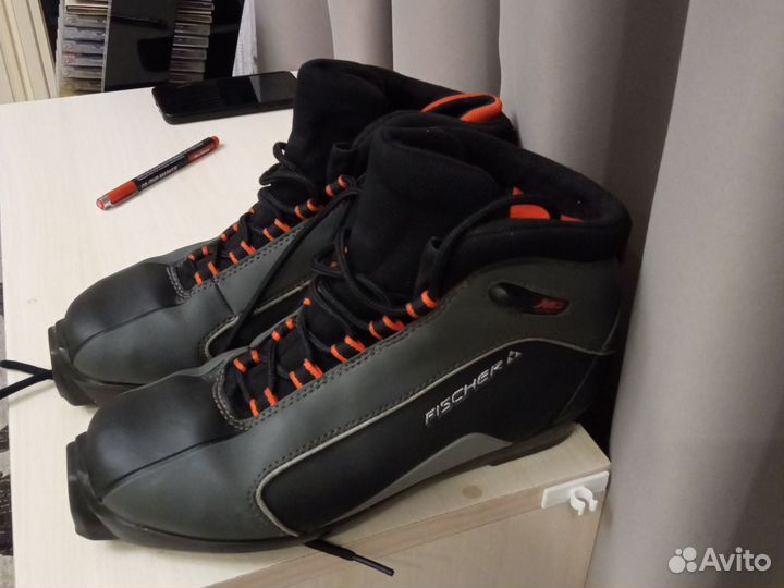 Лыжные ботинки fischer