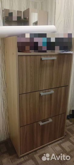 Прихожая со шкафом