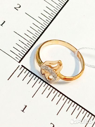 Золотое кольцо с фианитом 16р