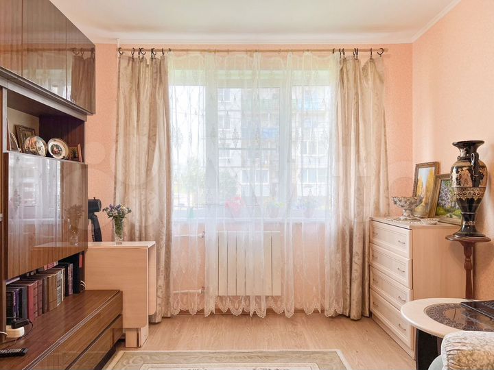 1-к. квартира, 30 м², 1/5 эт.