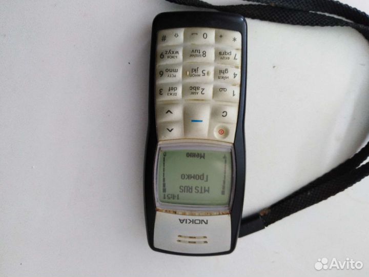 Телефон nokia 1100