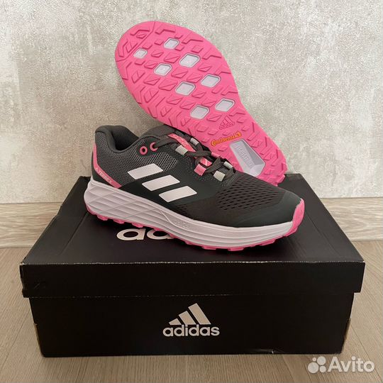 Кроссовки adidas