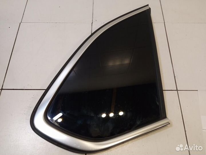 Стекло кузовное глухое правое BMW X5 F15