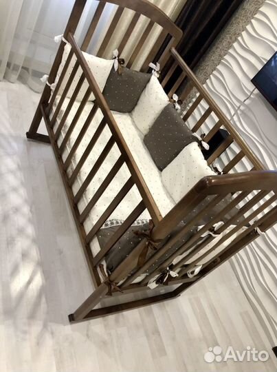 Продам бортики в детскую кроватку