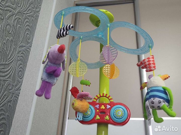 Мобиль в кроватку taf toys