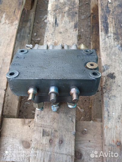 Гидравлический распределитель (BT C3E150)