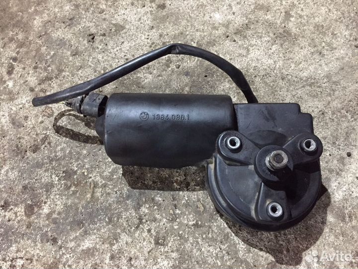 Моторчик дворников BMW E34