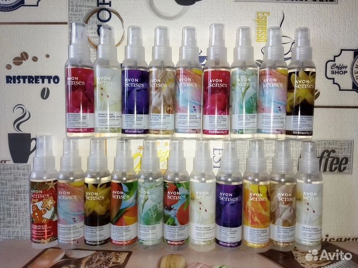 Продукция avon (спреи для тела, крема для лица)