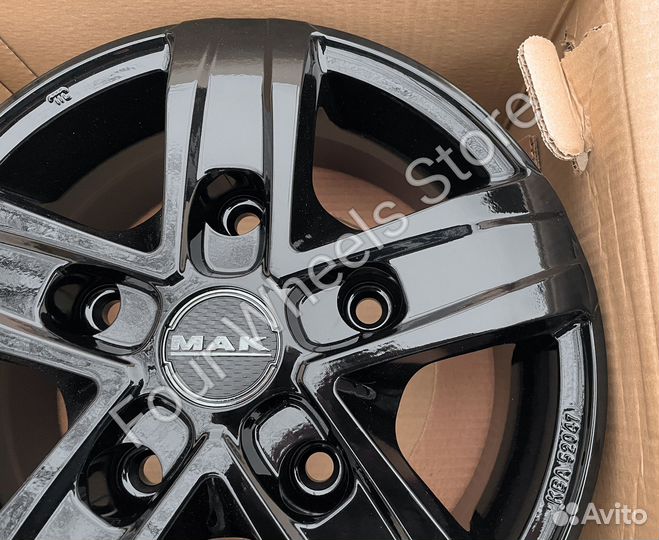 Диски на LADA Kalina Sport Vesta Sport R17