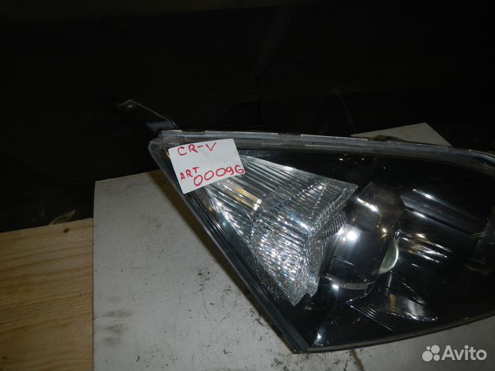 Фара правая Honda Cr-v