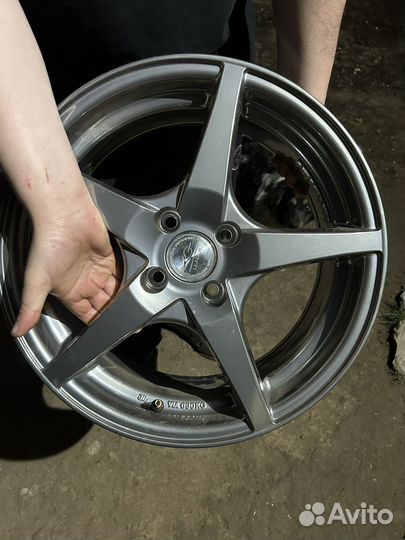 Диски на авто хендай