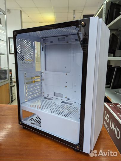Корпус для компьютера Белый