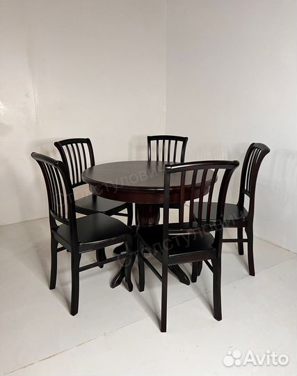 Столы и стулья