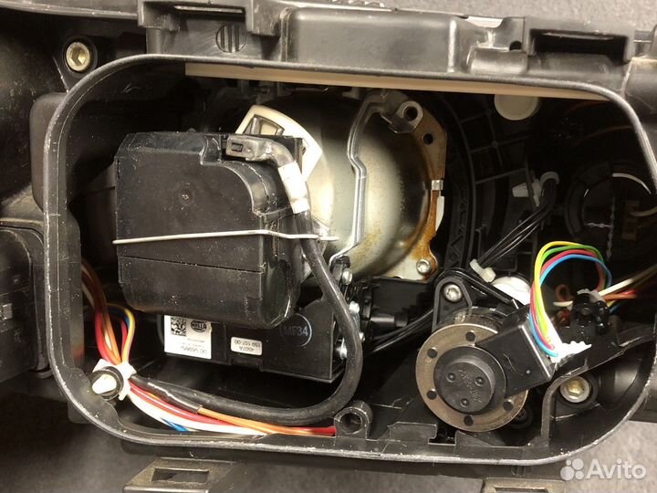 Фара левая audi A6c6 би-ксенон адаптив