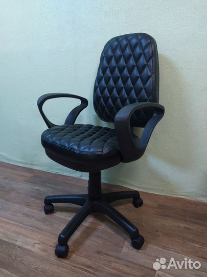 Компьютерное кресло