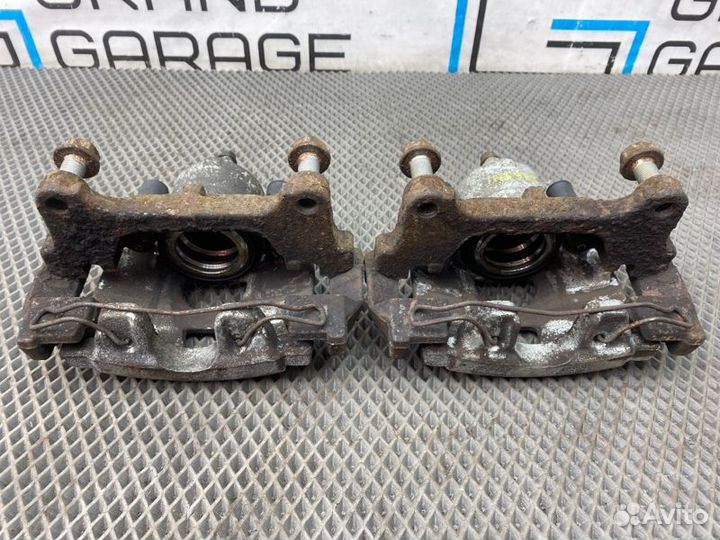 Суппорта передние Volkswagen Tiguan 5N1