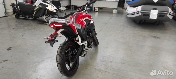 Мотоцикл loncin CR4 LX250-15