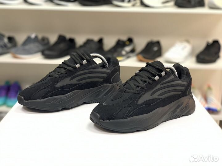 Кроссовки Adidas yeezy 700