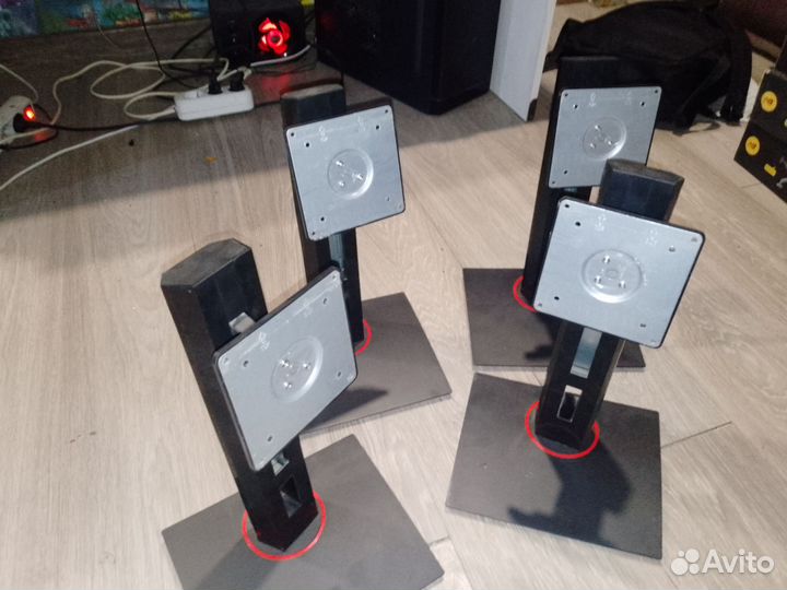 Кронштейн для монитора